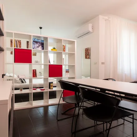 Image 4 - Via Polese 25, 40122 Bologna BO, Italy - Apartment for rent