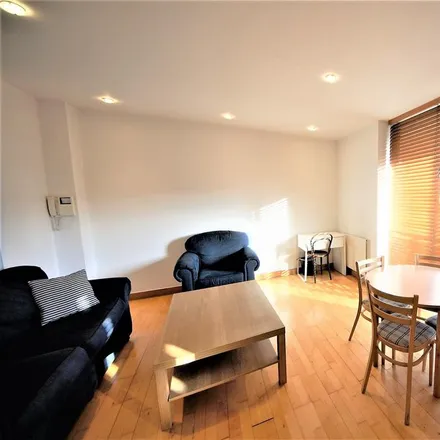 Rent this 2 bed apartment on 10 New Wharf Road in London, N1 9RR