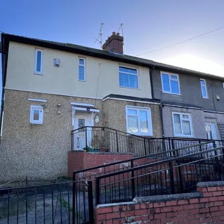 Buy this 3 bed duplex on Gibbonsdown Rise in Barry, CF62 9FT