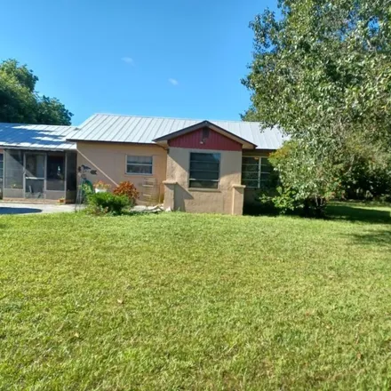 Buy this 3 bed house on Dundee Road in Solana, Charlotte County