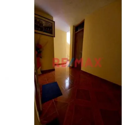 Buy this 5 bed house on Institución educativa inicial Gotita De Cielo in Jirón Maximiliano Velarde, Santiago de Surco