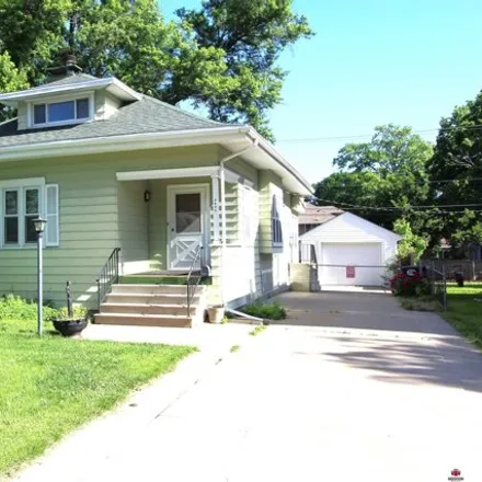 Buy this 3 bed house on 2646 Garfield Street in Lincoln, NE 68502