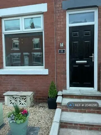 Rent this 3 bed townhouse on 16 Middleton Avenue in Robin Hood, LS26 0SE