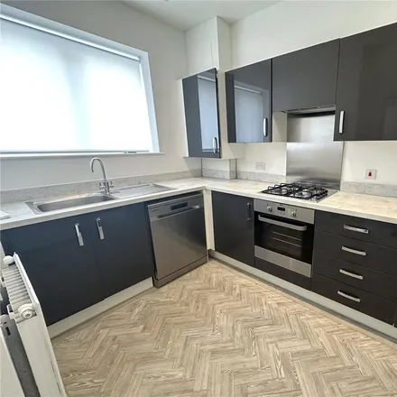 Rent this 3 bed townhouse on Coxwell Boulevard in London, NW9 4AE