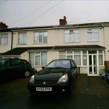 Rent this 4 bed townhouse on 205 Filton Avenue in Bristol, BS7 0AY