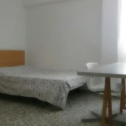 Rent this 1 bed apartment on Carrer dels Lleons in 34, 46023 Valencia