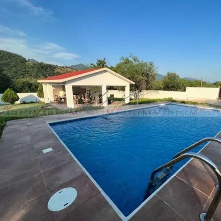Buy this 2 bed house on Privada Loma De Los Pilares in Loma de Huajuquito, 67300 Las Cristalinas