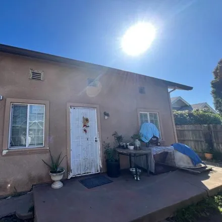 Buy this 2 bed house on 2646 E Clay Ave in Fresno, California