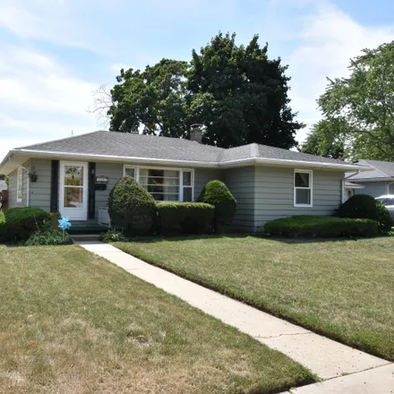 Buy this 4 bed house on 3529 Poe Avenue in Racine, WI 53405