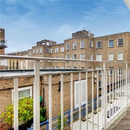 Buy this 1 bed apartment on Royal Avenue House in Royal Avenue, London