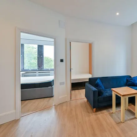 Rent this 2 bed apartment on The Whitehouse in Waterloo Bridge, South Bank