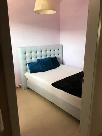 Rent this 1 bed apartment on Heerstraße 180 in 60488 Frankfurt, Germany