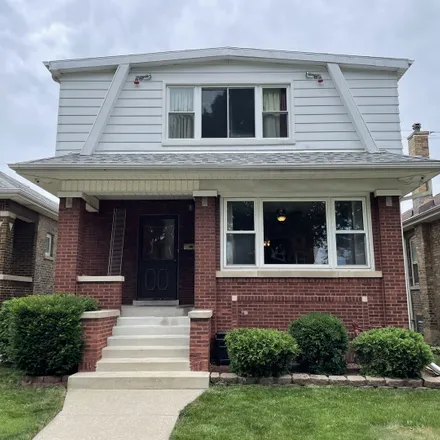 Buy this 3 bed house on 4925 North Karlov Avenue in Chicago, IL 60630