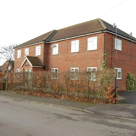 Rent this 2 bed apartment on Hillcrest Avenue in Whyteladyes Lane, Cookham Rise