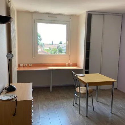 Rent this 1 bed apartment on 26 Rue de Montholon in 01000 Bourg-en-Bresse, France