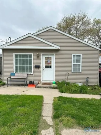 Buy this 2 bed house on 1368 Blandin Street in Oregon, OH 43616