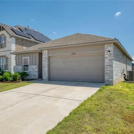 Image 3 - 17315 Antioch Avenue, Pflugerville, TX 78660, USA - House for sale