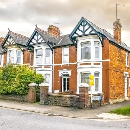 Image 1 - Hillside Avenue, Swindon, SN1 4LS, United Kingdom - House for rent