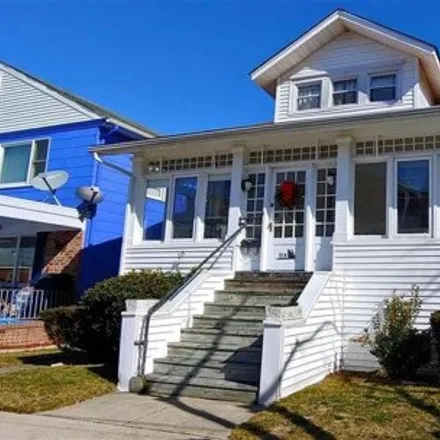 Rent this 3 bed house on 74 Little Rock Avenue in Ventnor City, NJ 08406