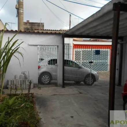 Rent this 2 bed house on Rua Junia Fernandes Gouvea in Vila Arriete, São Paulo - SP
