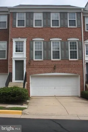 Rent this 4 bed townhouse on 12580 Fair Villiage Way in Chantilly, VA 22033