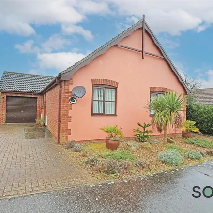 Rent this 3 bed house on Swallowfields in Carlton Colville, NR33 8TS