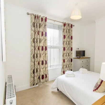 Rent this 3 bed apartment on Plymouth in PL1 3RU, United Kingdom