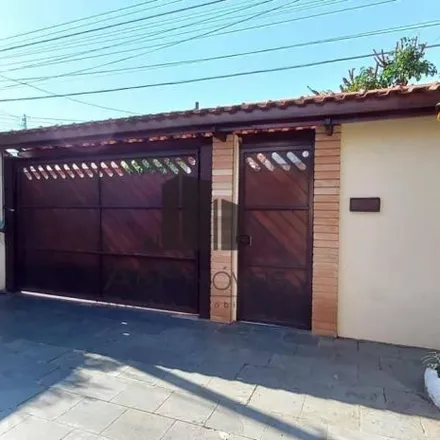 Buy this 3 bed house on Rua Doutor Benedito Galvão in Vila Nova, Itu - SP
