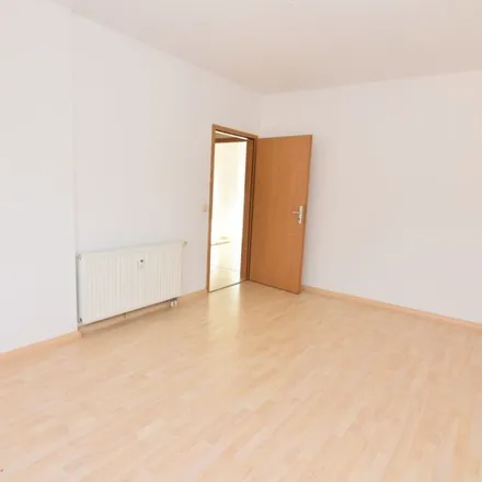 Rent this 3 bed apartment on Zeißstraße 52 in 09131 Chemnitz, Germany