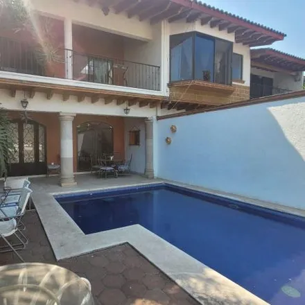 Rent this 4 bed house on Privada Durazno in 62070 Cuernavaca, MOR