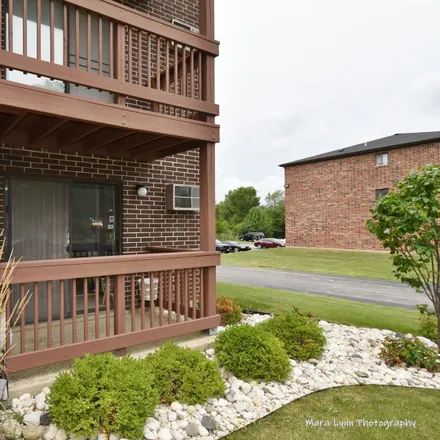 Image 4 - 1004 Spruce Street, Shorewood, Glendale Heights, IL 60139, USA - House for sale
