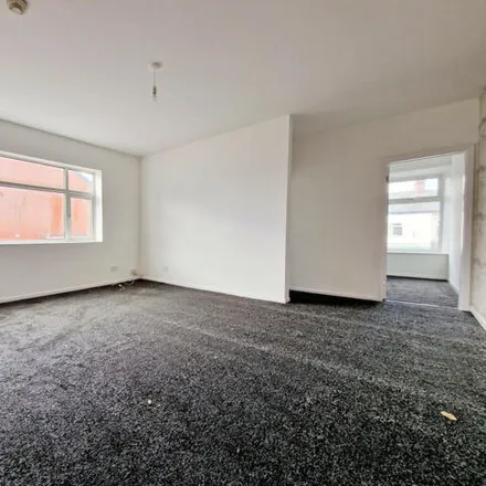 Rent this 2 bed room on Oak View in Leyland, PR25 1XB