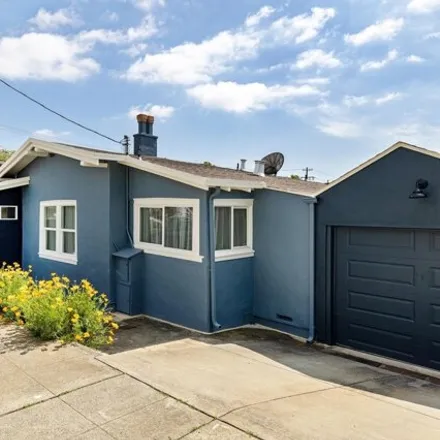 Buy this 2 bed house on 2557 Damuth Street in Oakland, CA 94602