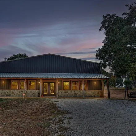 Buy this 3 bed loft on 421 West Acres Road in Grayson County, TX 76273
