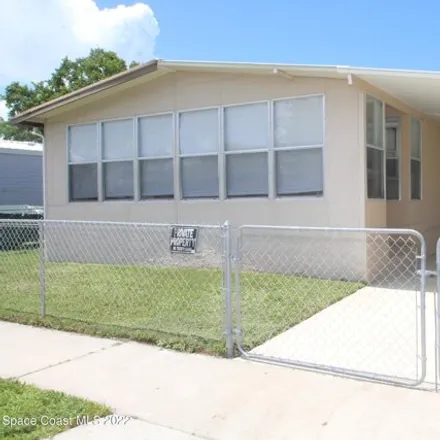 Buy this studio apartment on 2539 Chatham Way Northeast in Palm Bay, FL 32905