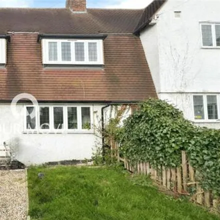 Rent this 4 bed townhouse on Dickson Road in Eltham Park, London