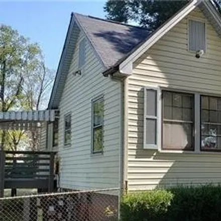 Buy this 2 bed house on 2535 Crispin Avenue in Charlotte, NC 28208