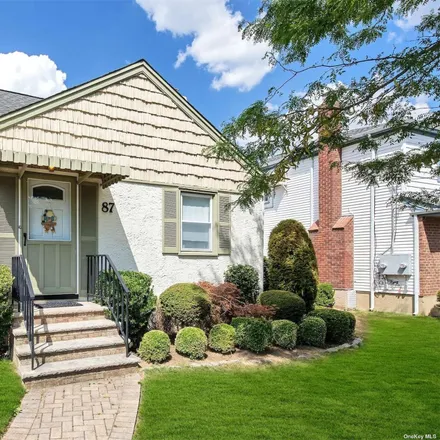 Buy this 3 bed house on 87 Hendrickson Avenue in North Lynbrook, Village of Lynbrook