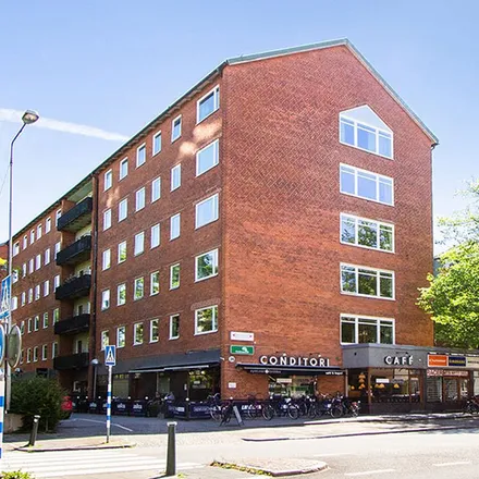 Rent this 6 bed apartment on Systrar & Bröder in Östra Rönneholmsvägen 26, 211 47 Malmo