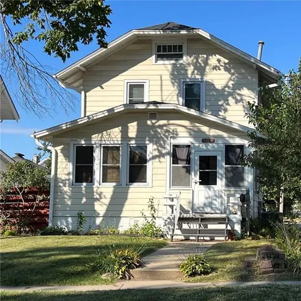 Image 1 - Elmhurst Drive Northeast, Cedar Rapids, IA 52402, USA - House for sale