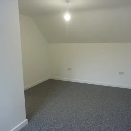 Image 7 - Central Place, Honiton, EX14 1LW, United Kingdom - Townhouse for rent