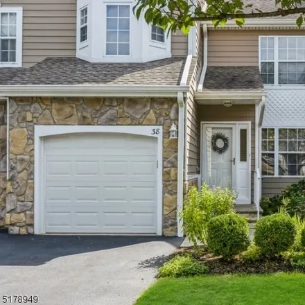 Image 3 - 38 Stonehedge Road, Long Hill Township, Morris County, NJ 07946, USA - Townhouse for sale