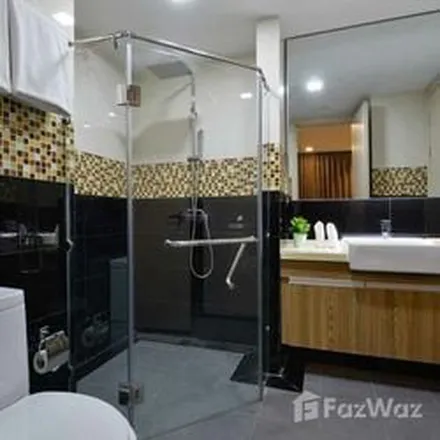 Image 2 - Ten Ekamai Suites, 33/39, Soi Ekkamai 10, Vadhana District, Bangkok 10110, Thailand - Apartment for rent