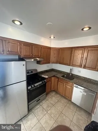 Image 3 - 1827 Addison Road South, District Heights, Prince George's County, MD 20747, USA - Condo for rent