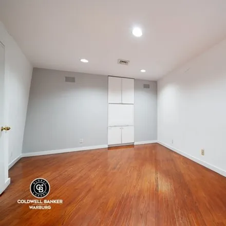 Image 9 - 12 East 12th Street, New York, NY 10003, USA - Townhouse for sale