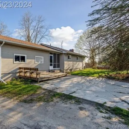 Image 4 - 7285 Whitmore Lake Rd, Michigan, 48189 - House for sale