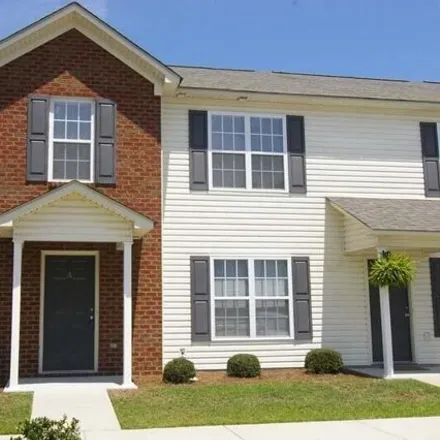 Rent this 3 bed house on 4299 Dudleys Grant Drive in Treetops, Greenville