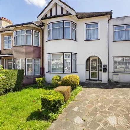 Buy this 5 bed duplex on Fairway Avenue in London, NW9 0EY