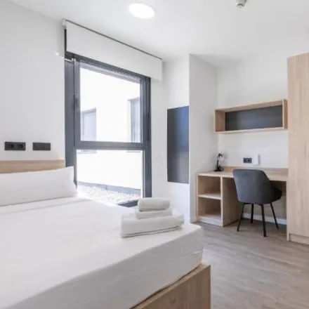 Rent this 4 bed room on Lidl in Calle Alcalde Ángel Arroyo, 18