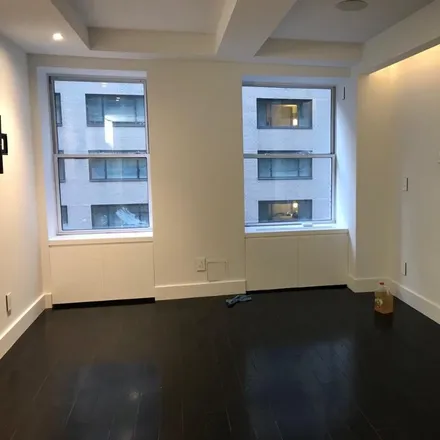 Image 4 - 40 East 61st Street, New York, NY 10065, USA - Condo for rent